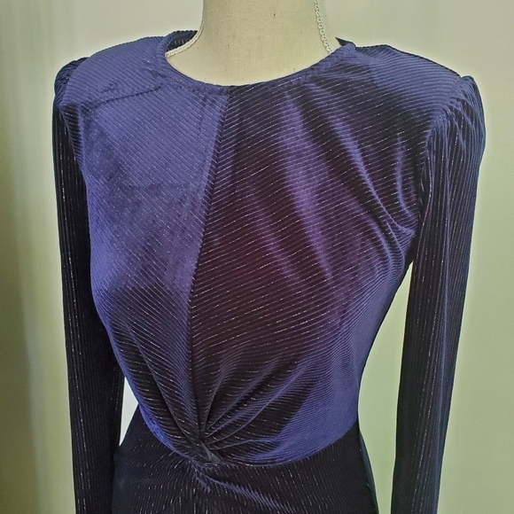 LDT Gillian Twist Front Stretch Velvet Dress - Picture 5 of 12